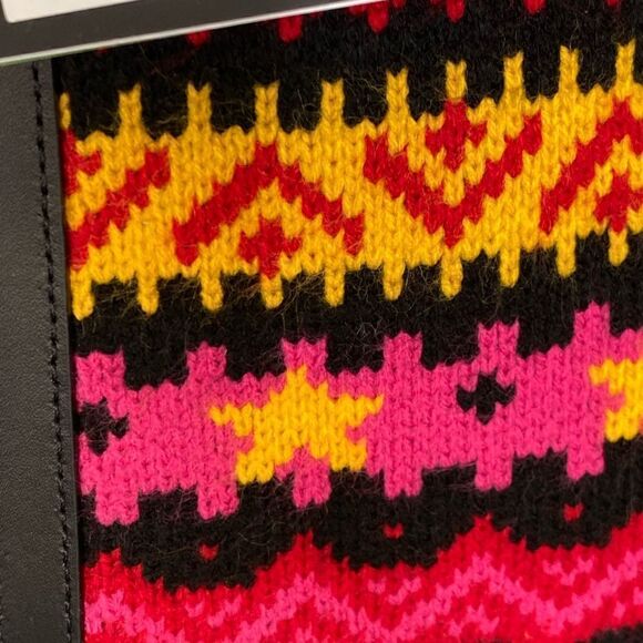 Kate Spade New York Women’s Manhattan Carnival Fair Isle Small Tote - Picture 14 of 14